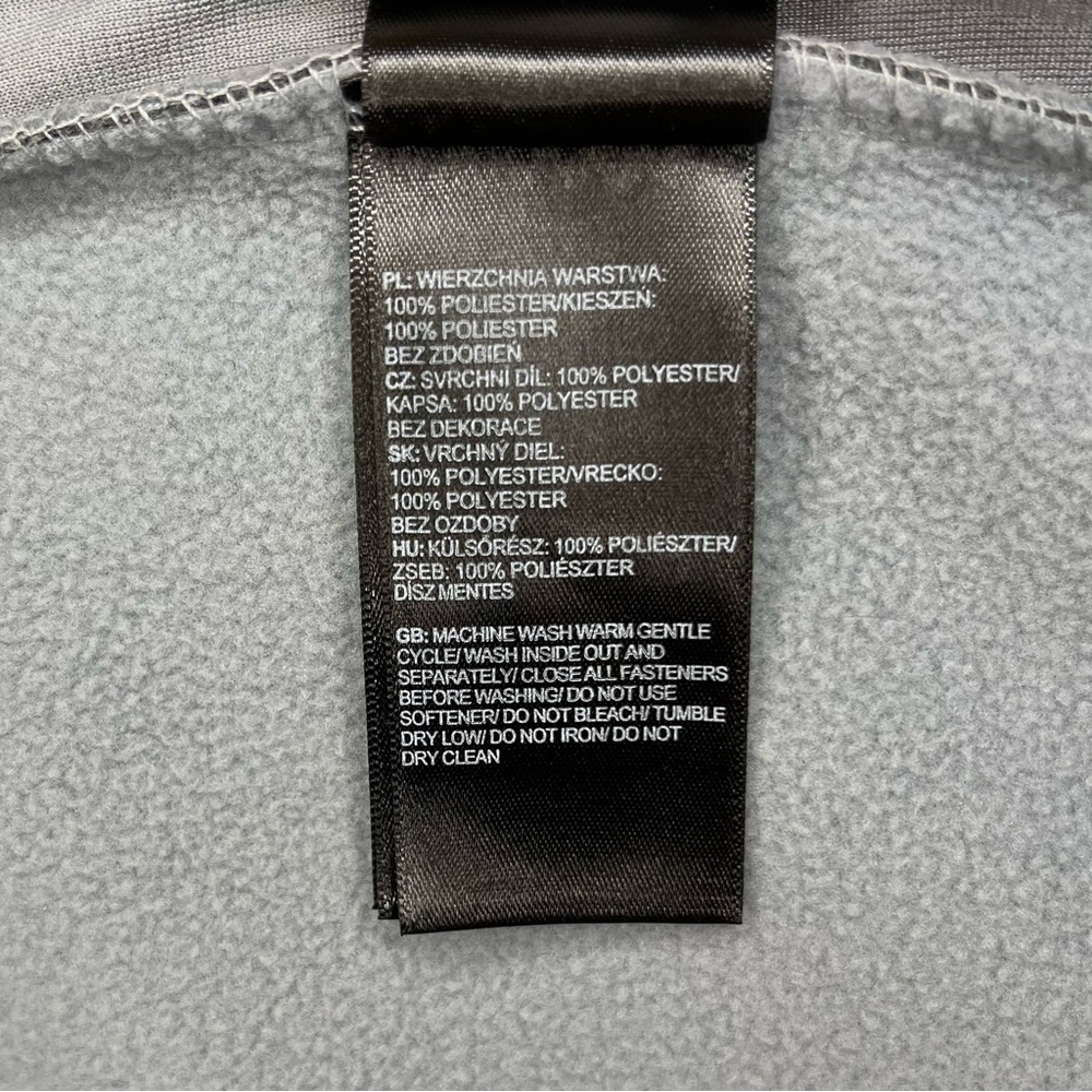 NWOT Women’s North Face Short Grey Jacket Size S - Picture 4 of 6